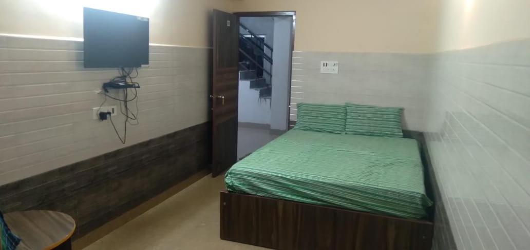 Ns Vijay Shesha Mahal Hotel Tiruvannāmalai Екстериор снимка
